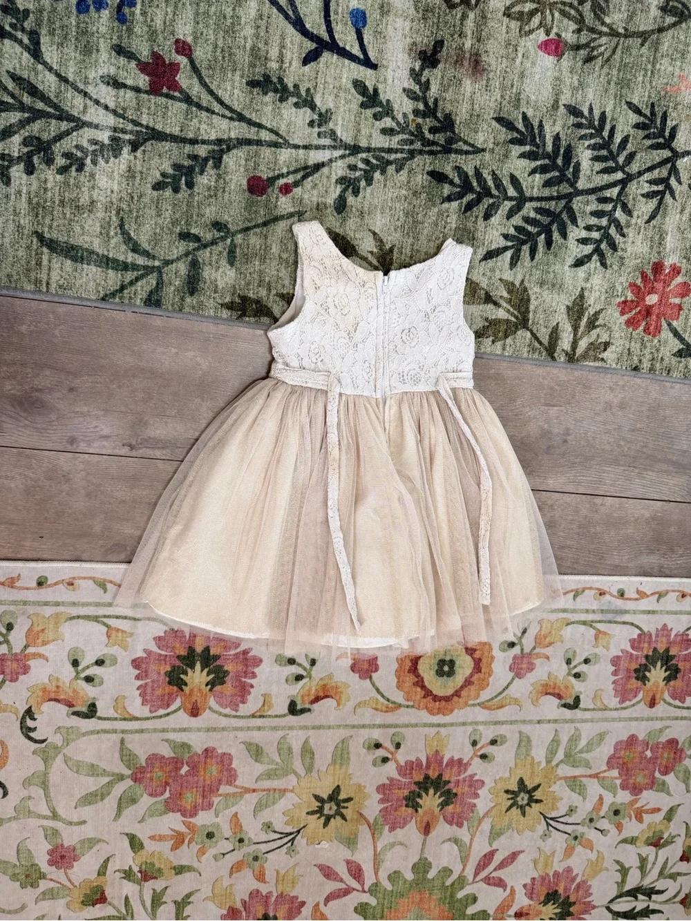 Sweet Heart Rose Toddler Girl Lace and Beige Formal Dress 3T Tulle Flower Waist